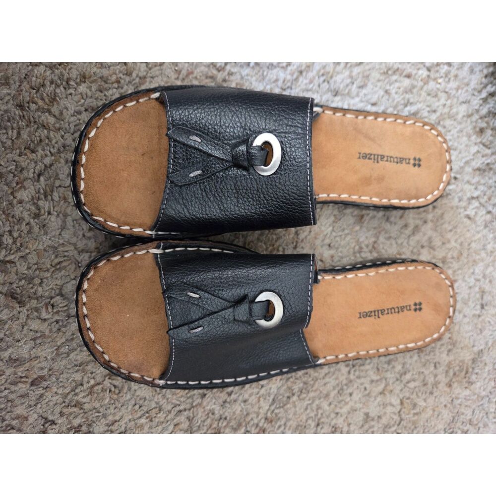 Naturalizer Women’s Black Leather Slide Sandals